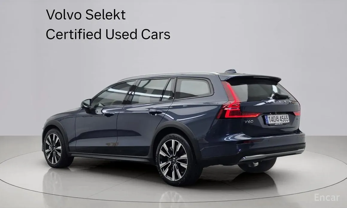 Фото 4 - Volvo V60