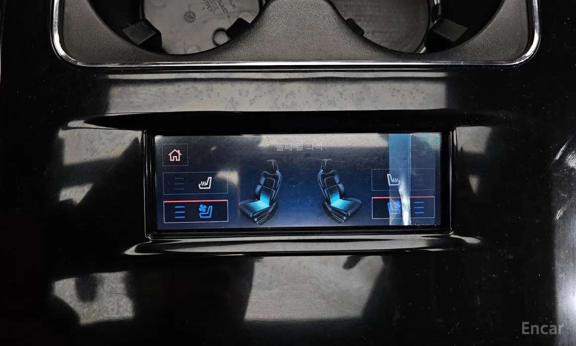 Фото 19 - Lincoln Navigator