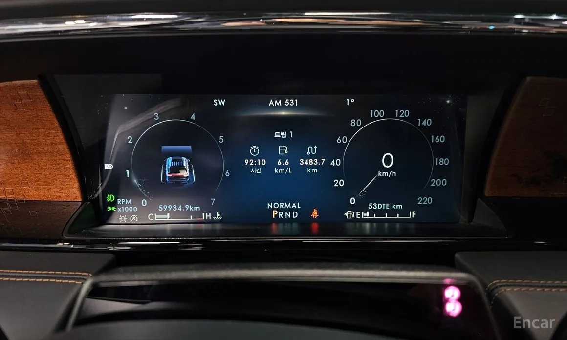 Фото 8 - Lincoln Navigator