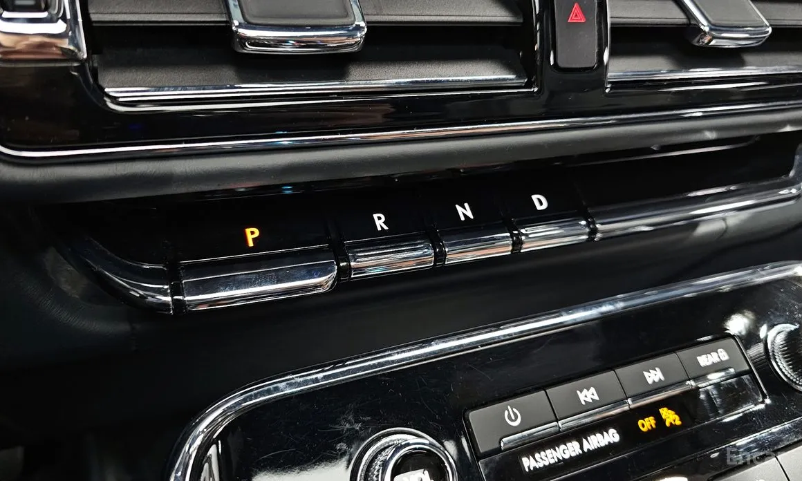 Фото 9 - Lincoln Navigator