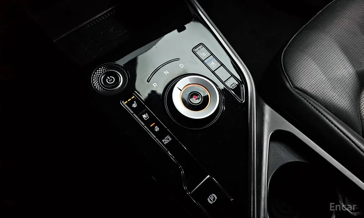 Фото 9 - Kia Niro