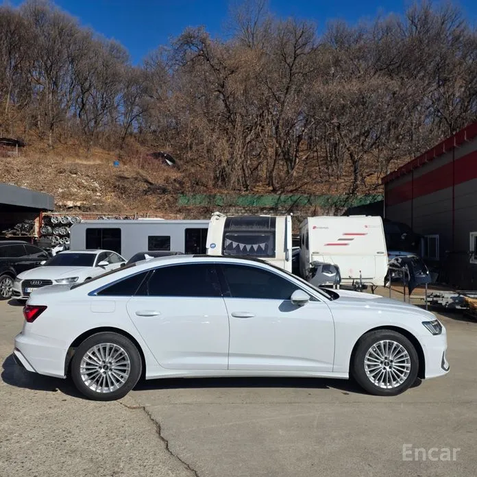 Фото 7 - Audi A6