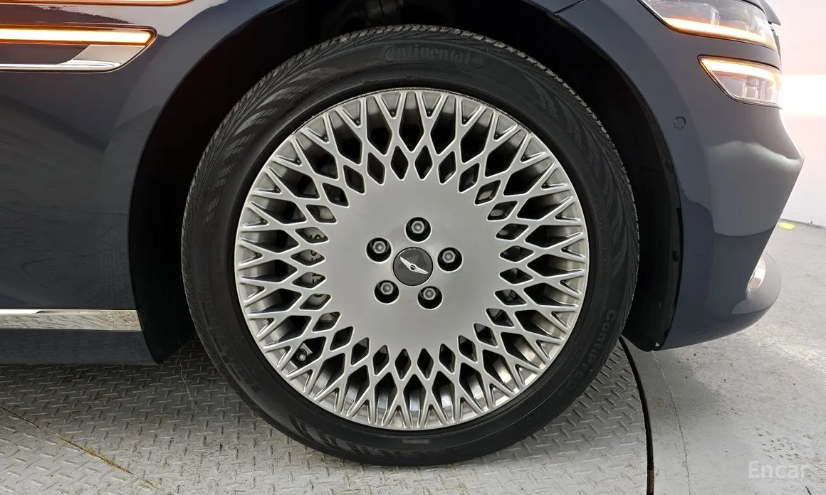 Фото 5 - Genesis G80