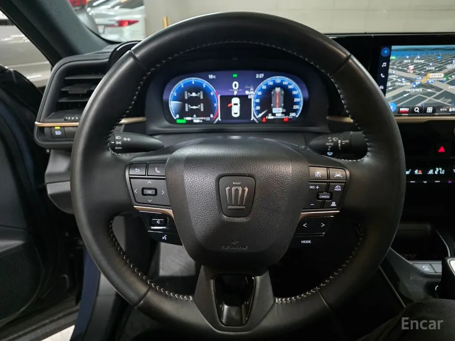 Фото 13 - Toyota Crown