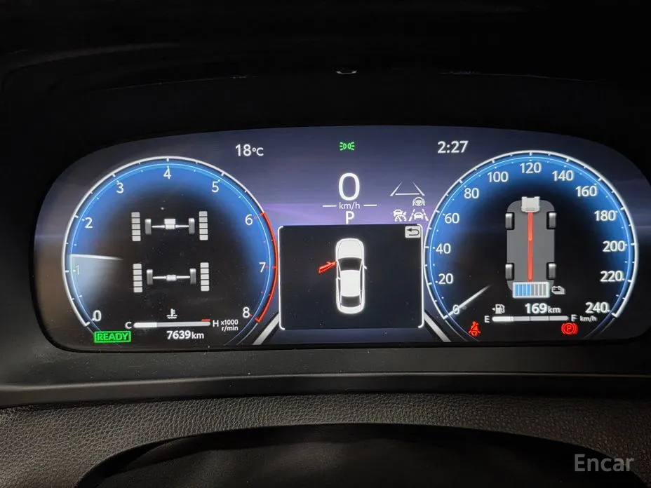 Фото 14 - Toyota Crown