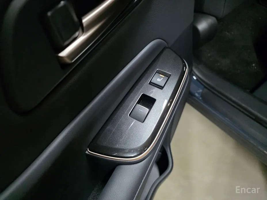 Фото 6 - Toyota Crown