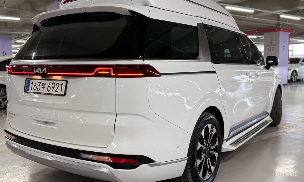 Фото 8 - Kia Carnival