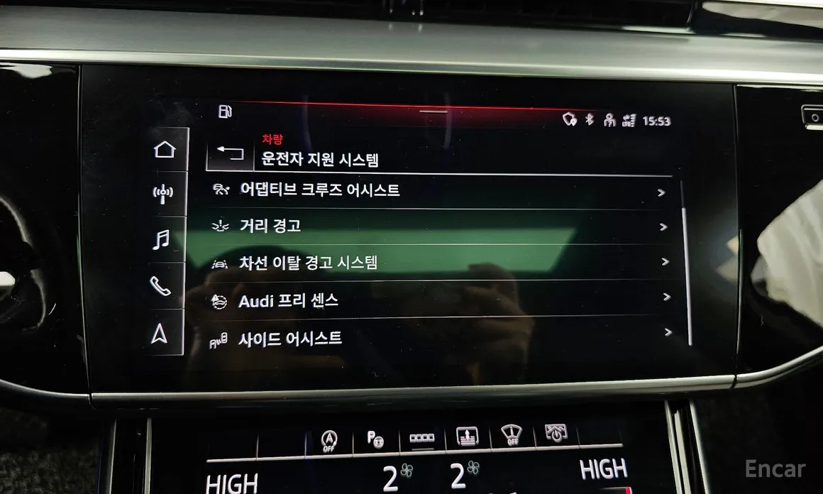 Фото 16 - Audi A8