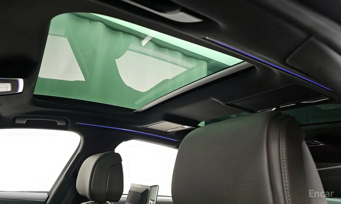 Фото 19 - Audi A8