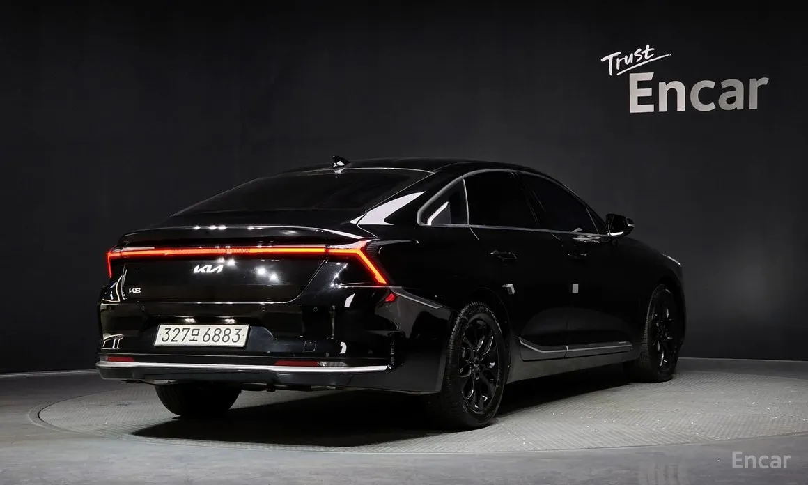Фото 2 - Kia K8