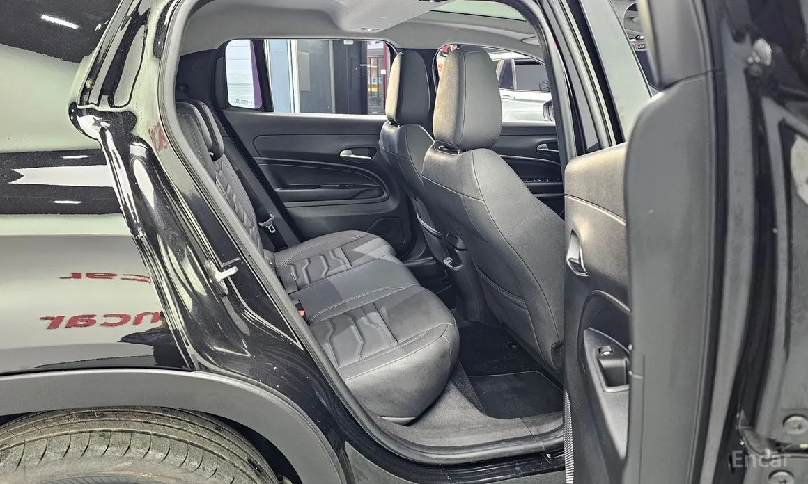 Фото 12 - Jeep Avenger