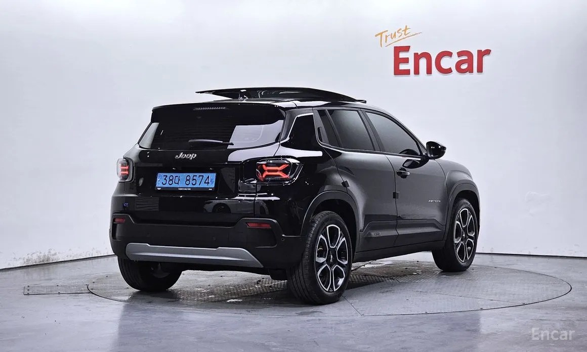 Фото 2 - Jeep Avenger