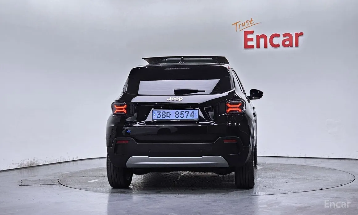 Фото 4 - Jeep Avenger