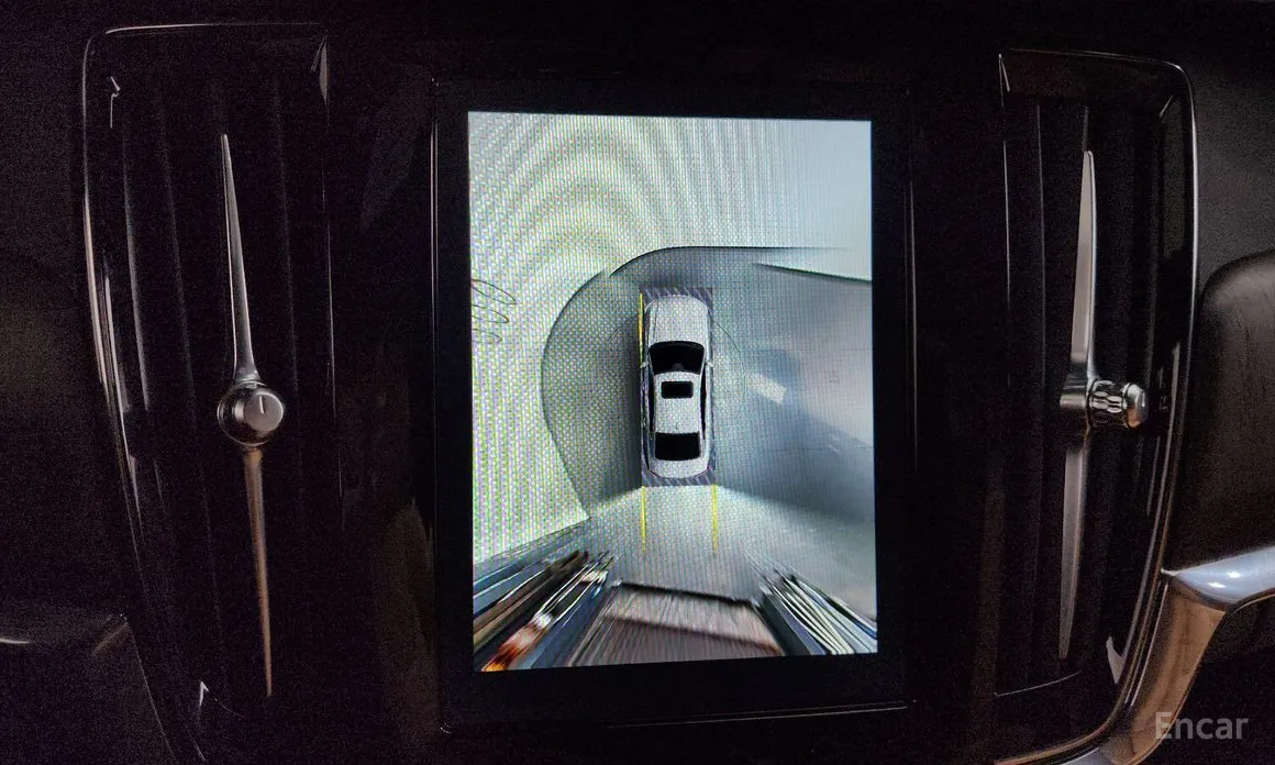 Фото 15 - Volvo S90