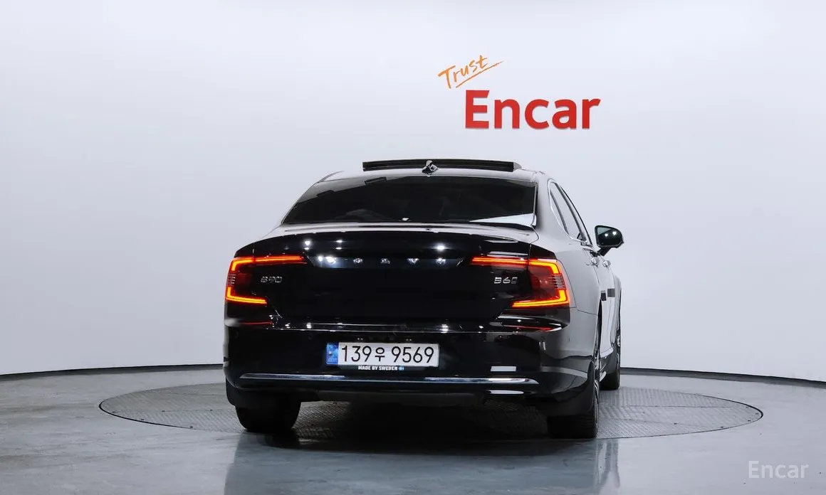 Фото 4 - Volvo S90