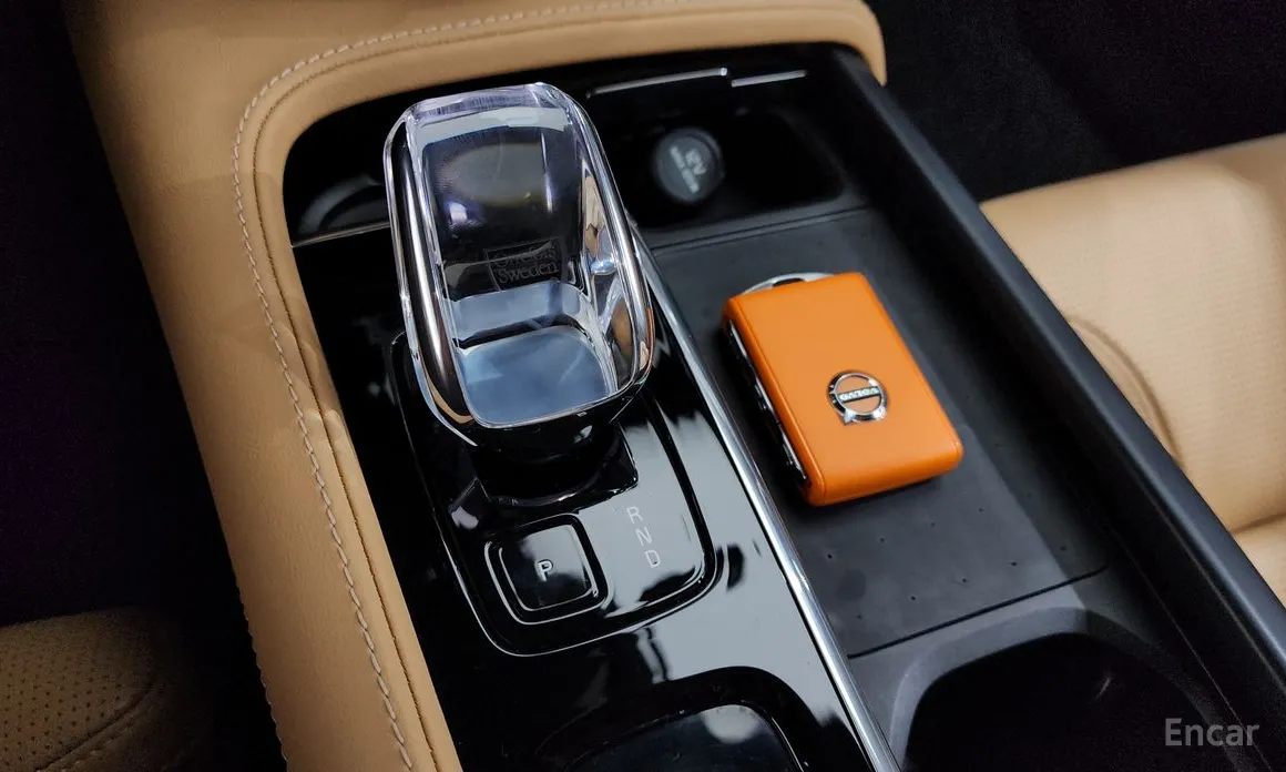 Фото 9 - Volvo S90