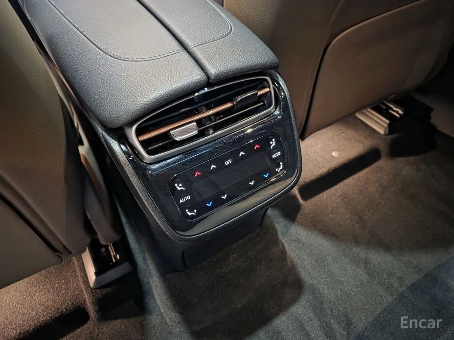 Фото 18 - Mercedes-Benz EQE