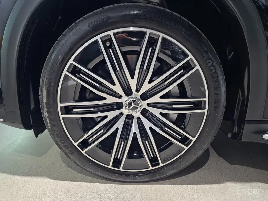 Фото 6 - Mercedes-Benz EQE