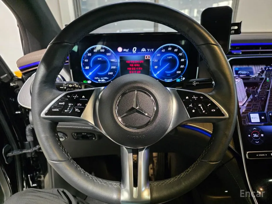 Фото 9 - Mercedes-Benz EQE