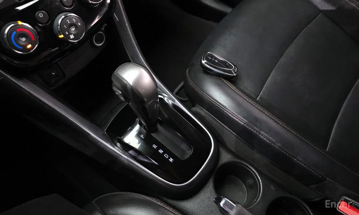 Фото 9 - Chevrolet Trax