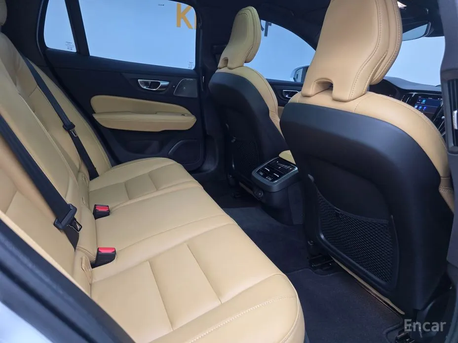 Фото 11 - Volvo V60