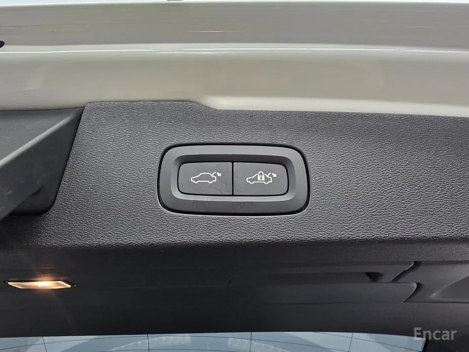 Фото 20 - Volvo V60