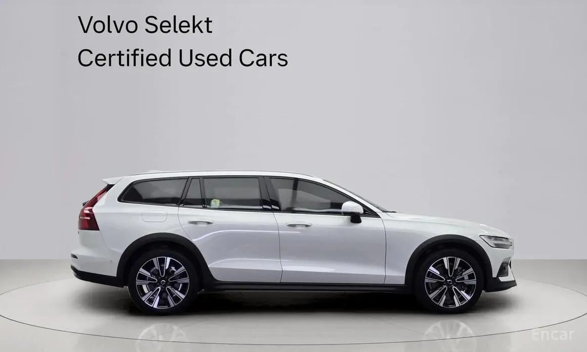 Фото 3 - Volvo V60