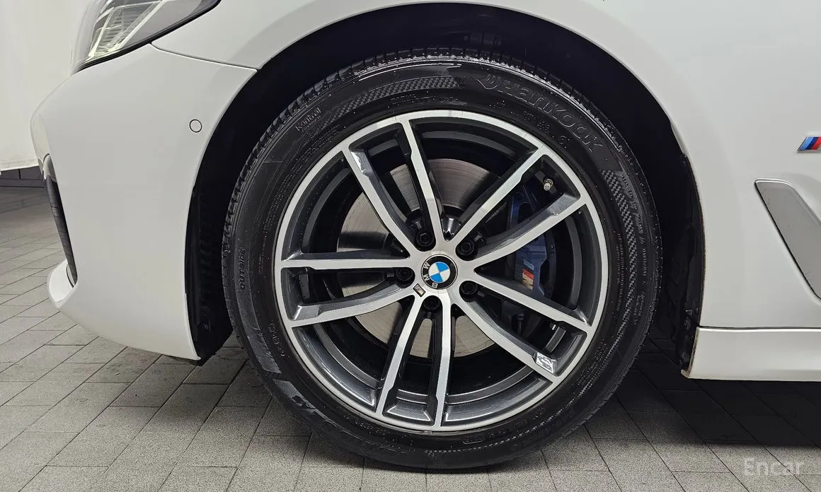 Фото 5 - BMW 5 Series