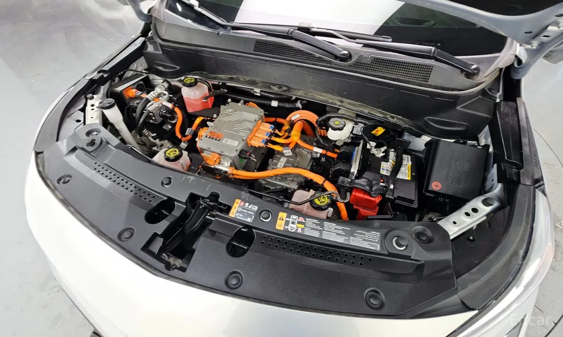 Фото 6 - Chevrolet Bolt EUV