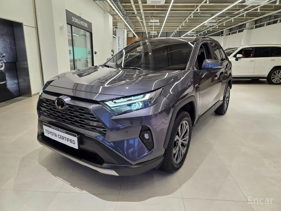 Фото 1 - Toyota RAV4