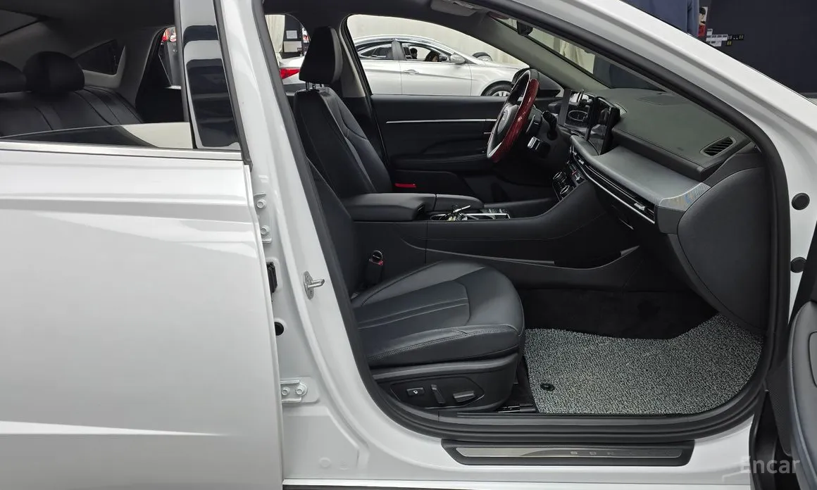 Фото 11 - Hyundai Sonata