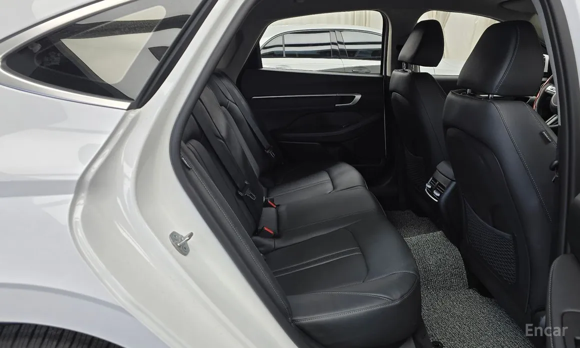 Фото 12 - Hyundai Sonata