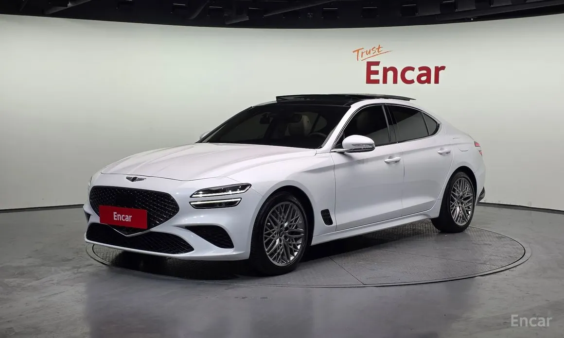 Фото 1 - Genesis G70