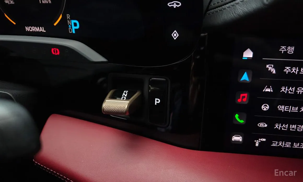 Фото 9 - Porsche Taycan