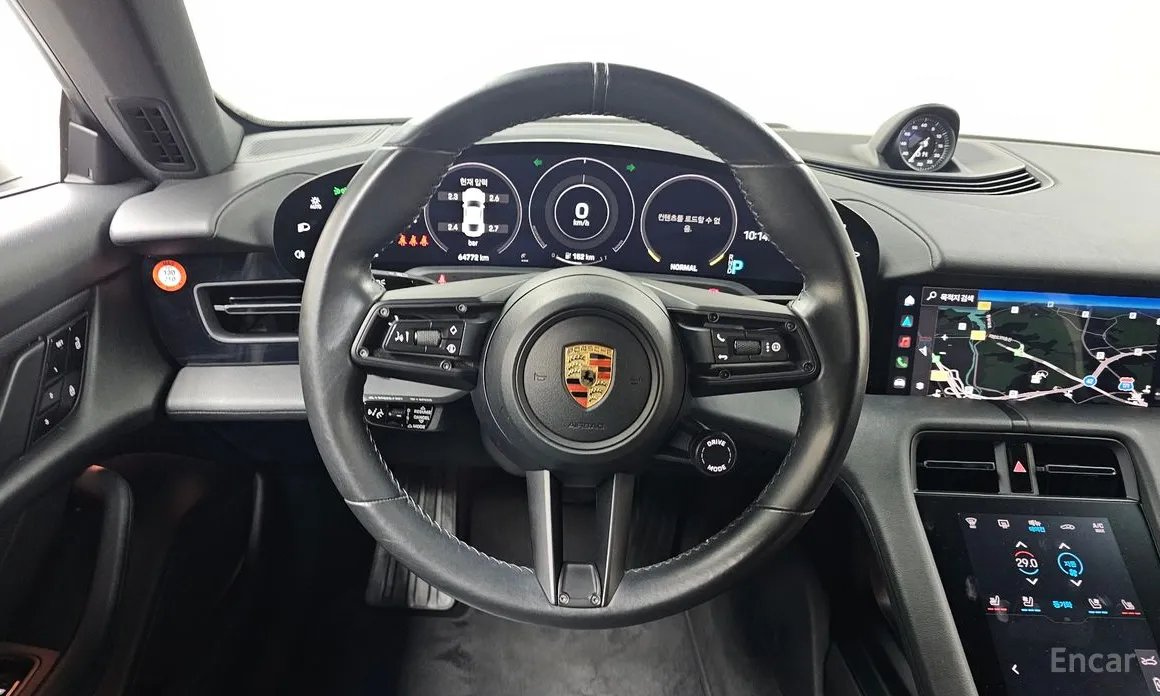 Фото 13 - Porsche Taycan
