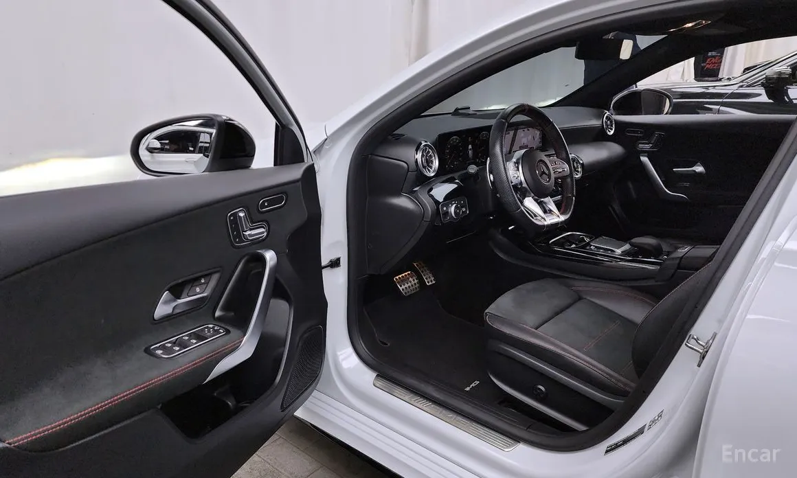 Фото 10 - Mercedes-Benz A-Class