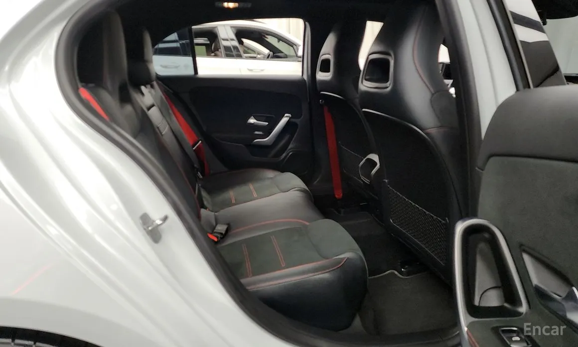 Фото 12 - Mercedes-Benz A-Class