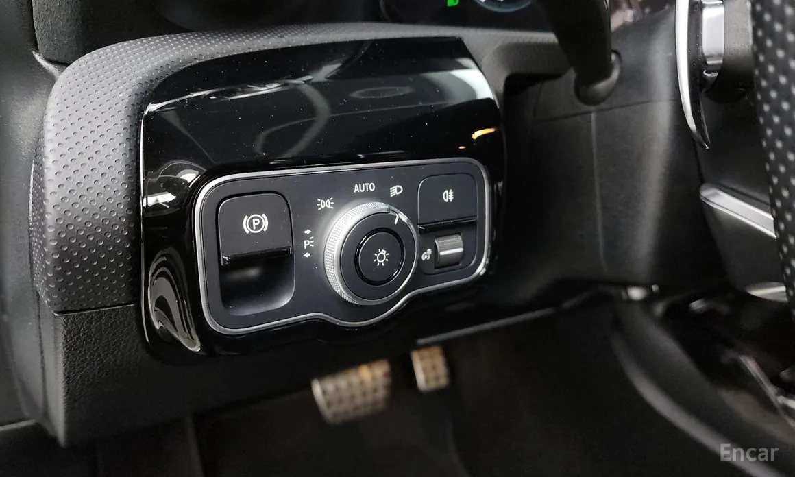 Фото 16 - Mercedes-Benz A-Class