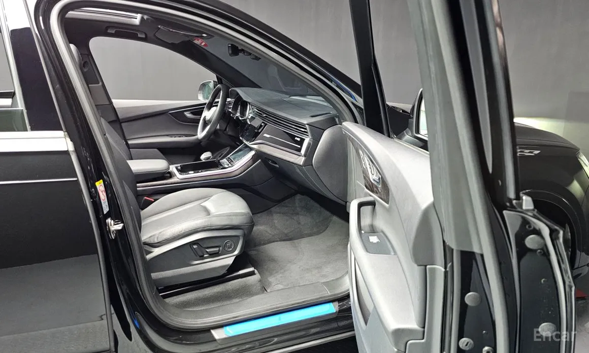 Фото 11 - Audi Q7