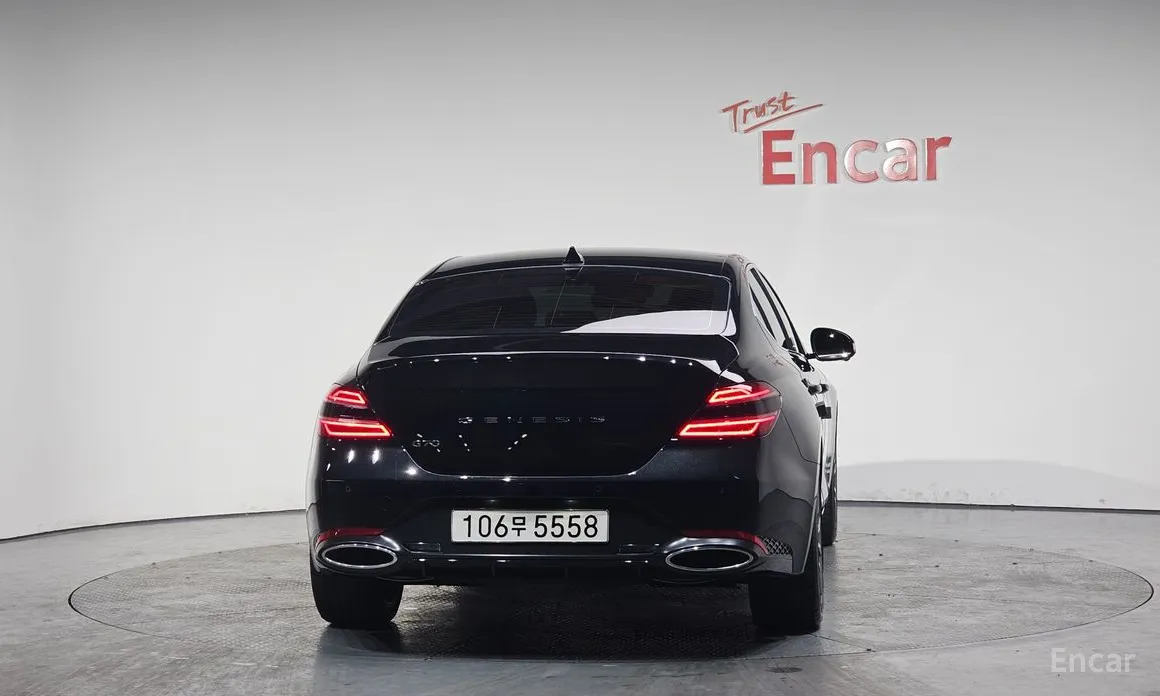 Фото 4 - Genesis G70