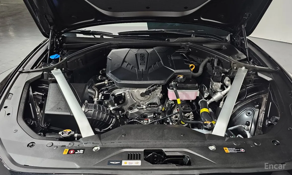 Фото 6 - Genesis G70