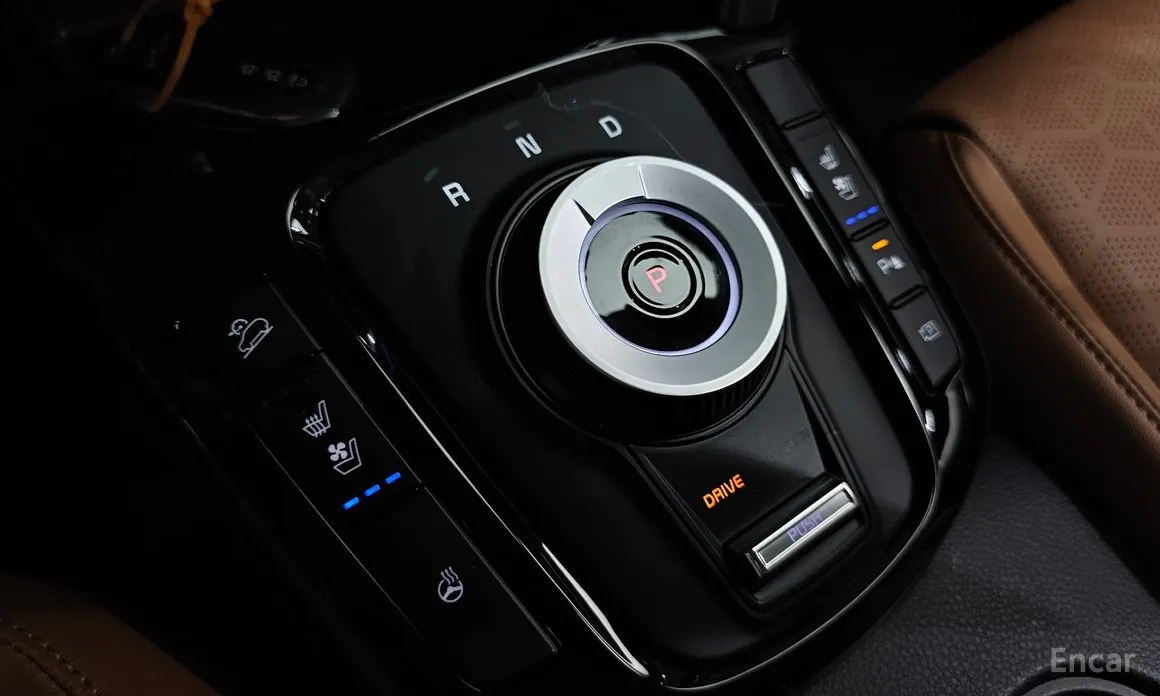 Фото 9 - Kia Seltos