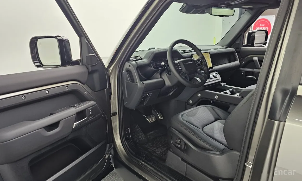 Фото 11 - Land Rover Defender