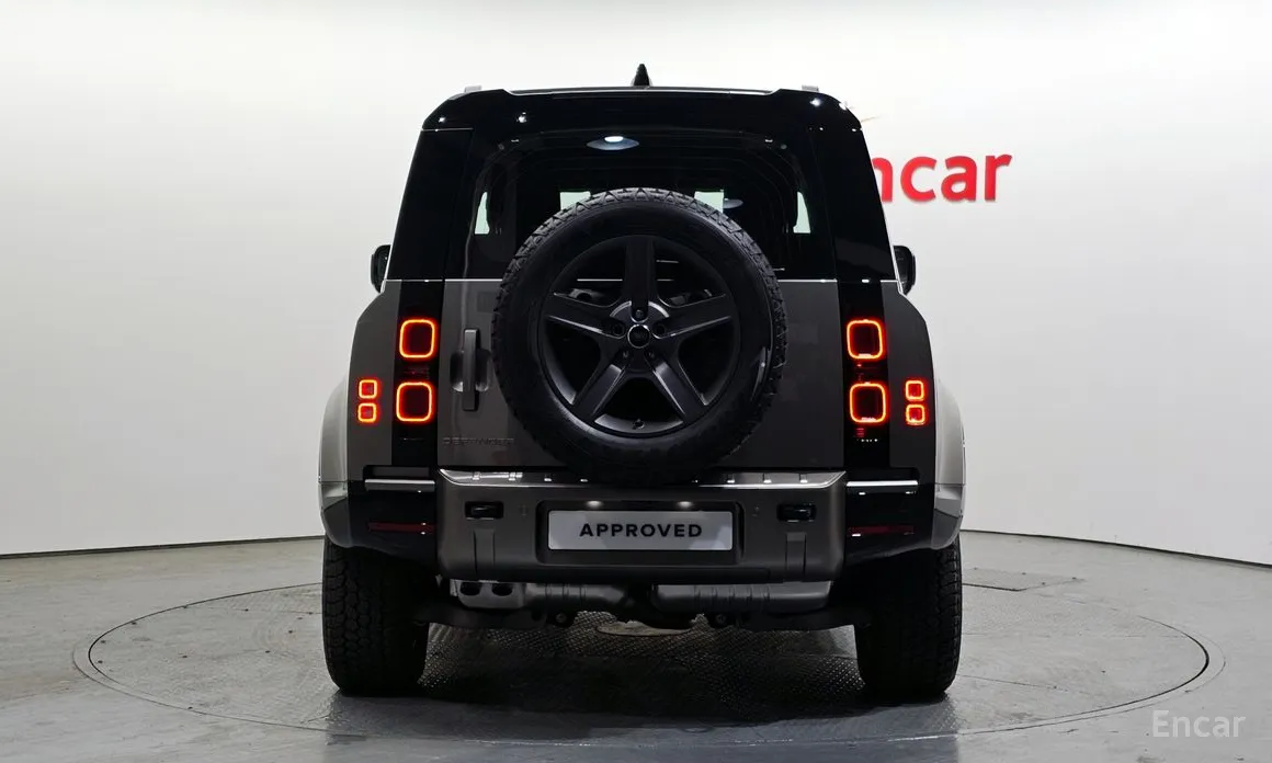 Фото 7 - Land Rover Defender