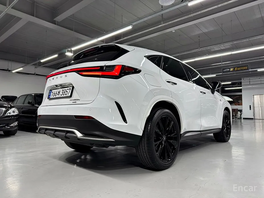 Фото 7 - Lexus NX