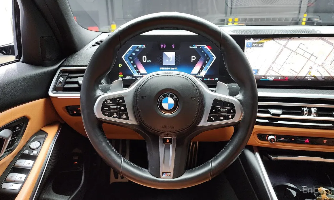 Photo 13 - BMW 3 Series