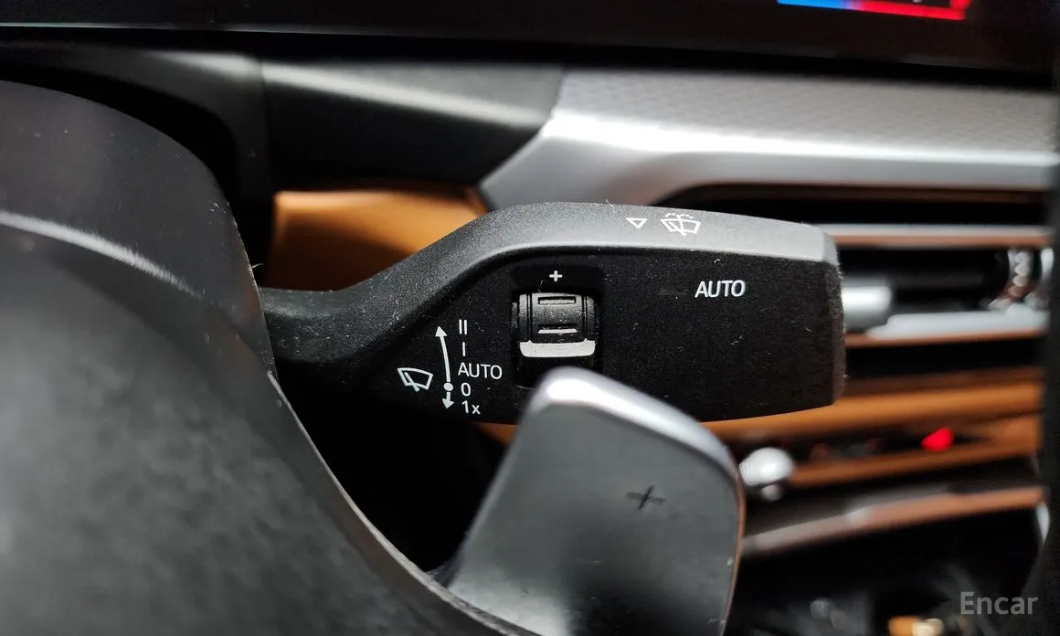 Photo 18 - BMW 3 Series