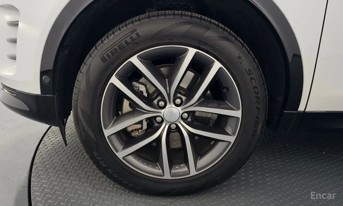 Photo 5 - Land Rover Discovery Sport