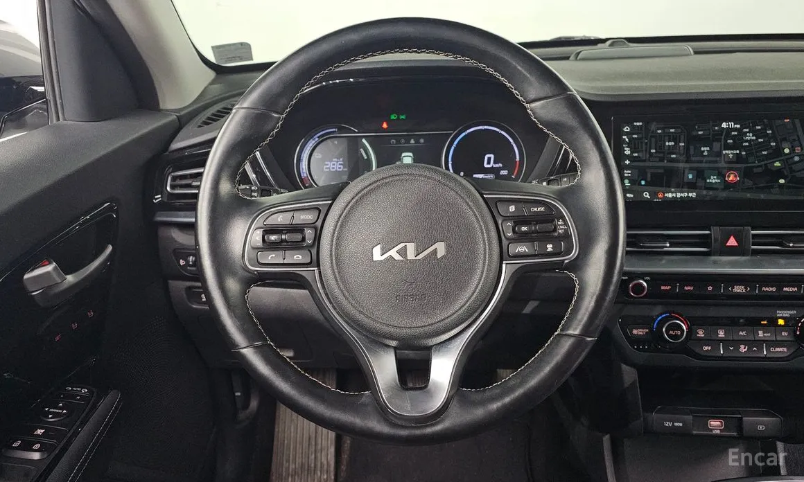 Фото 13 - Kia Niro