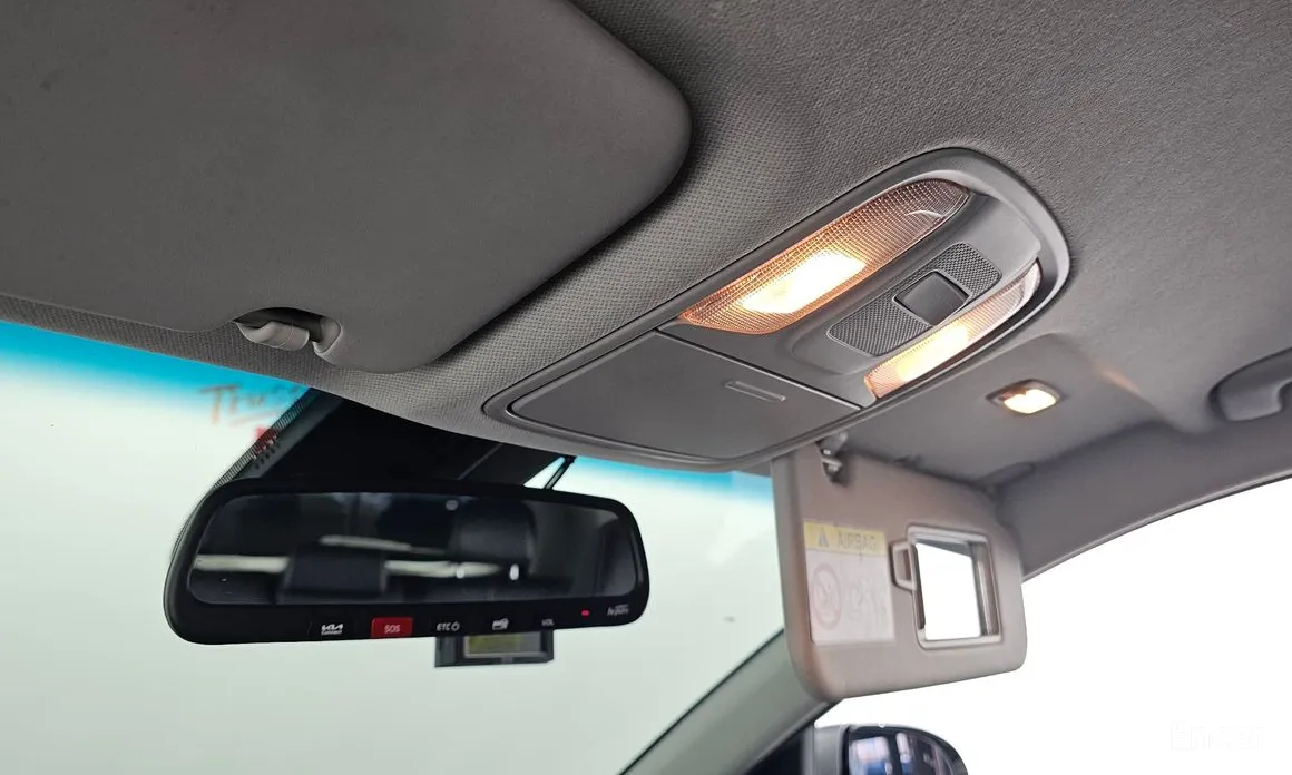 Фото 16 - Kia Niro